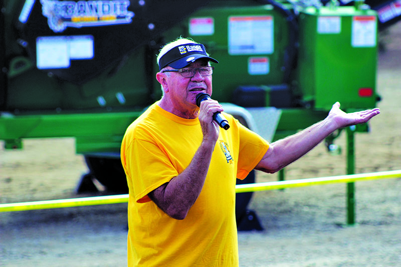 Bandit president Jerry Morey speaks during a training session.