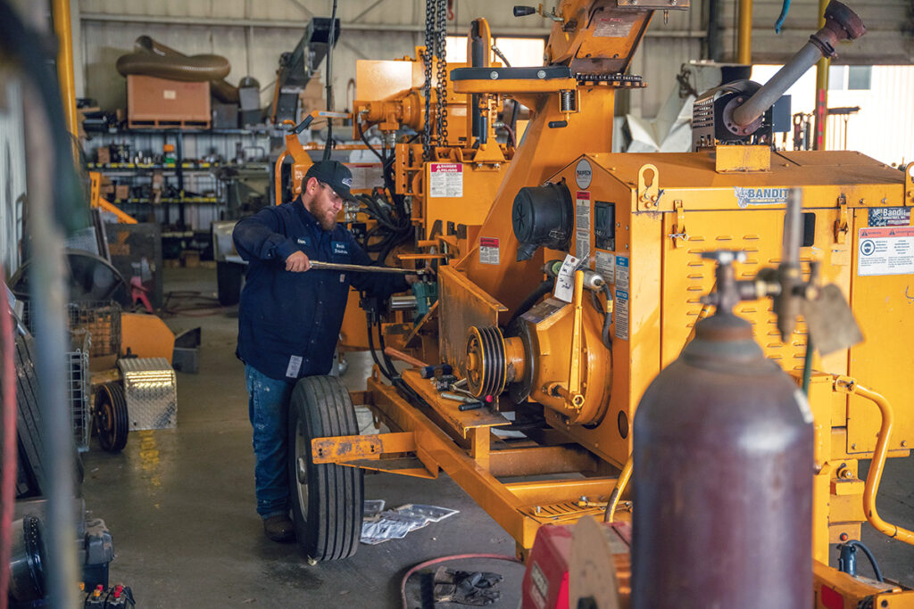 Wood chipper maintenance includes making sure its knives and anvil are sharp and lubricated, the belt and clutch are running properly, and filters are changed frequently. 