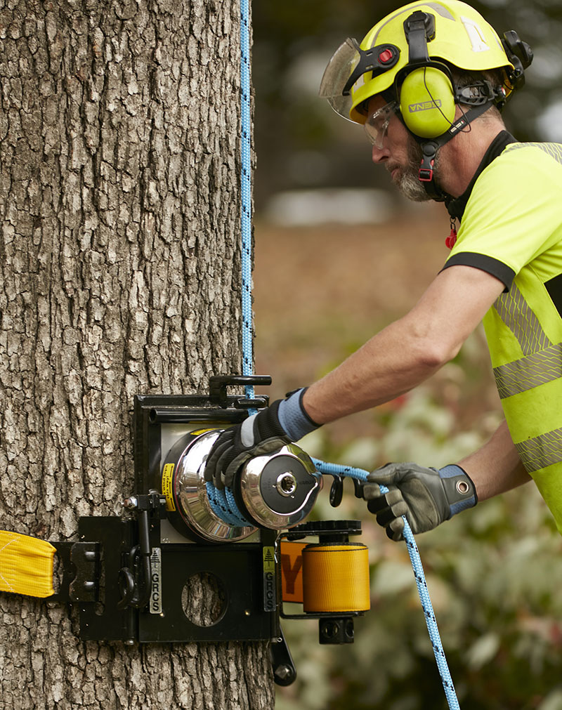 The GRCS makes heavy-duty tasks like maneuvering and lowering branches a breeze with its high weight capacity and compact design. Source: TreeStuff