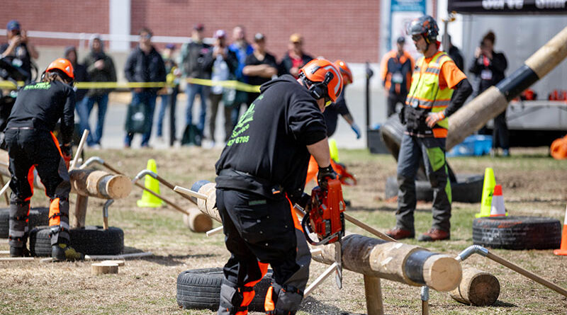 Sawdust flies and focus sharpens – teams face off in a high-energy, head-to-head challenge where speed meets safety. Source: All photos by Joe Tacynec
