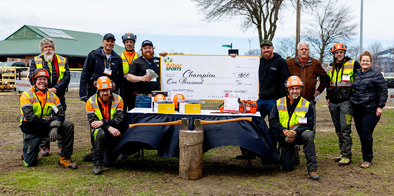 The winners of day two of ArborSPORTS™, Harry Harmon with American Tree Care and Rob Golden with Maltby & Company